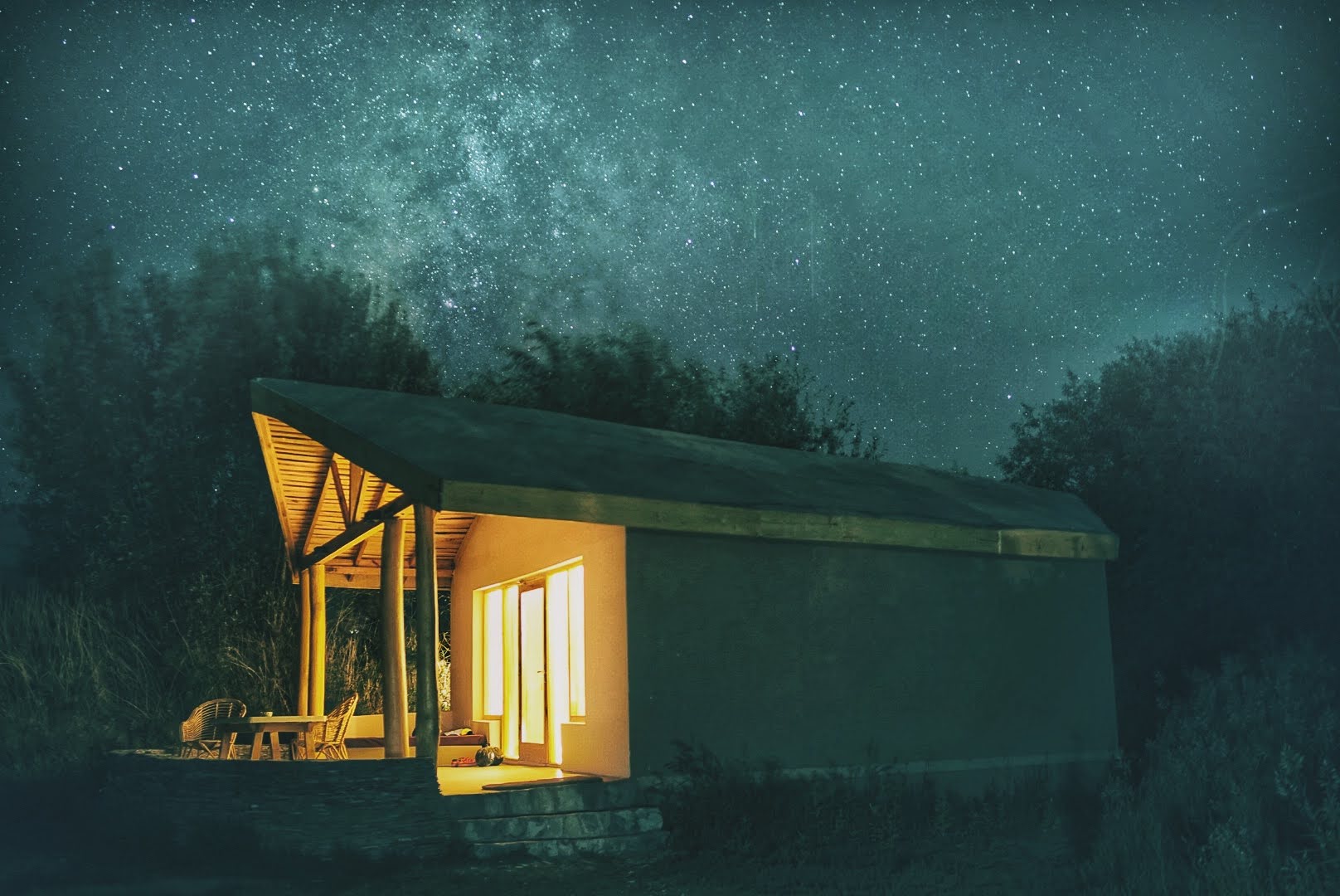 Night sky over a cottage at The Indus River Camp